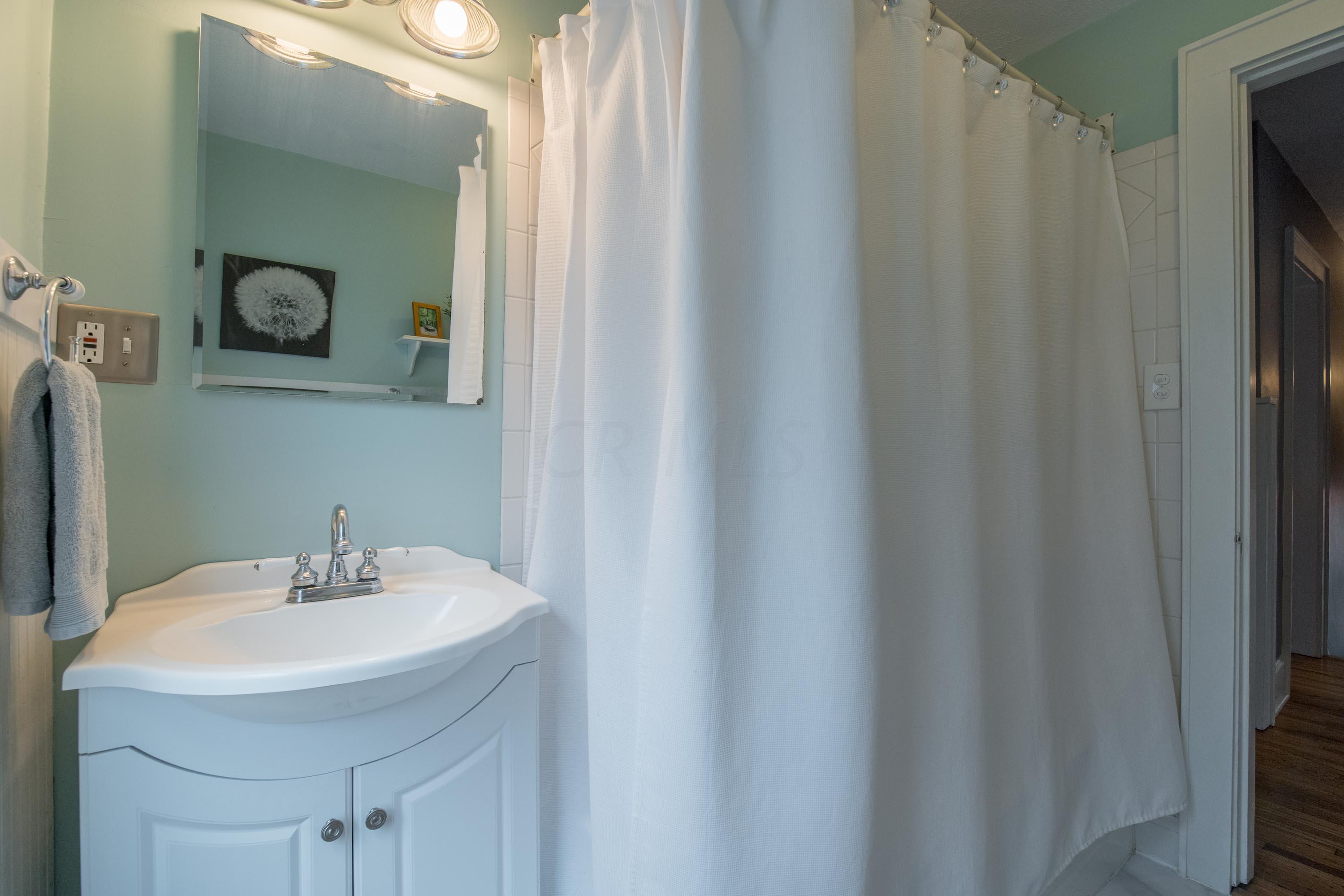 336 Tibet Road Columbus, OH 43202 - Photo 20 of 35