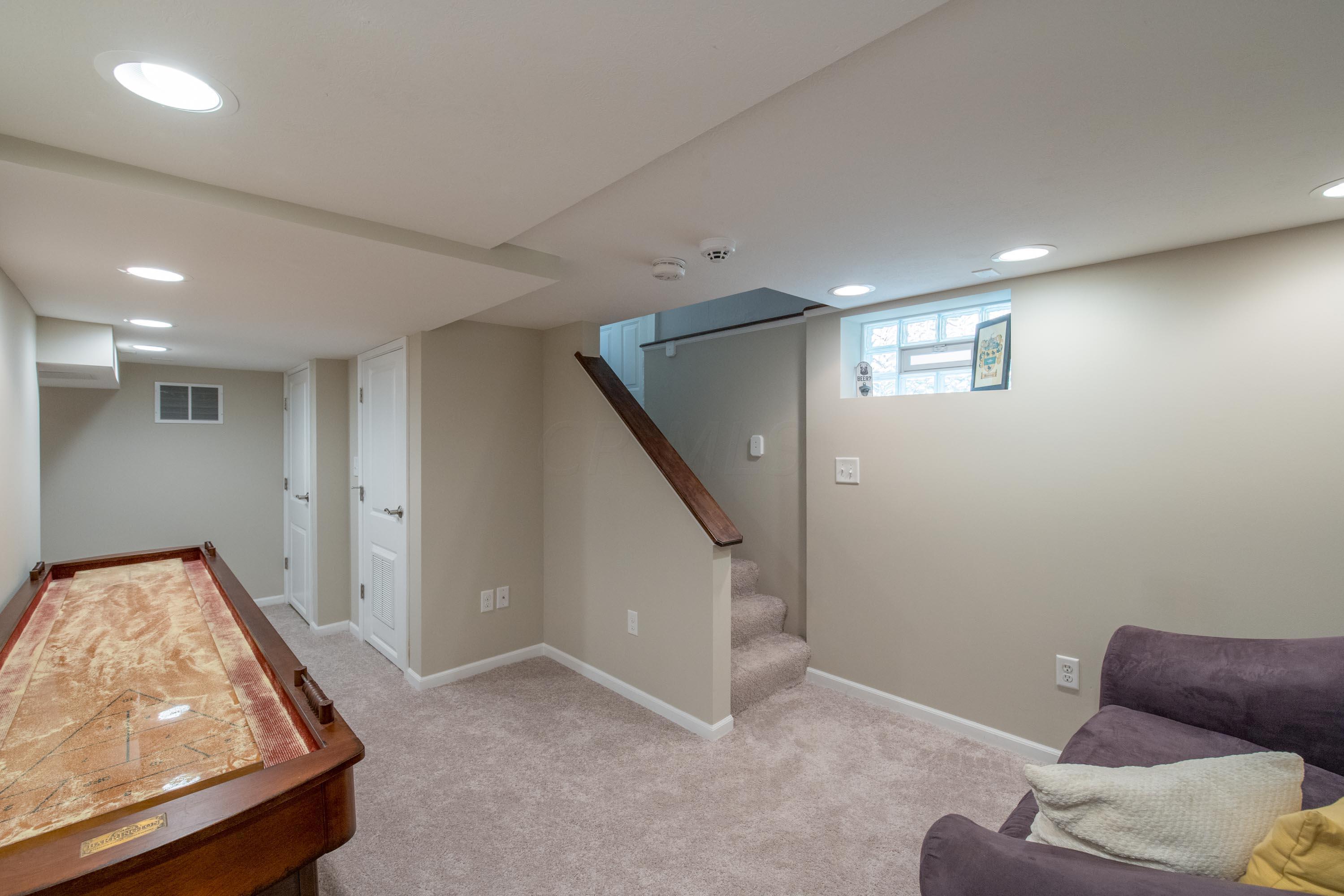 336 Tibet Road Columbus, OH 43202 - Photo 25 of 35