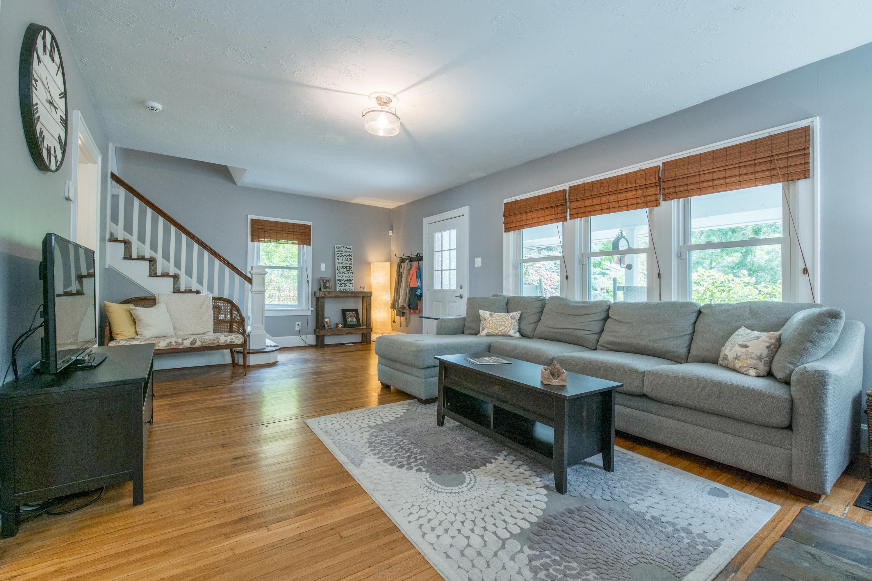 336 Tibet Road Columbus, OH 43202 - Photo 5 of 35
