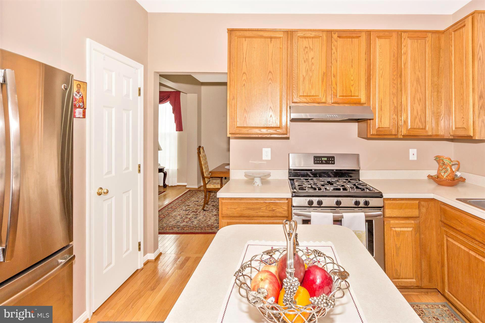 11300 Snowden Pond Road Laurel, MD 20708 - Photo 13 of 29 Kitchen