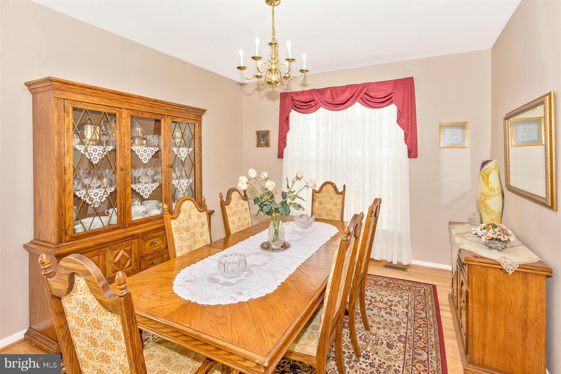 11300 Snowden Pond Road Laurel, MD 20708 - Photo 19 of 29 Dining Room