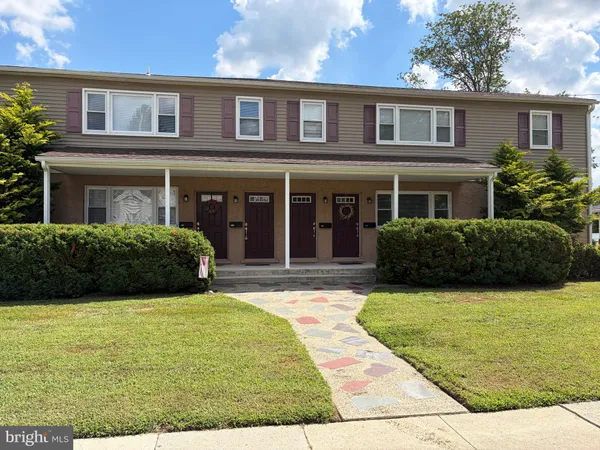 $2,100 | 95 Linden Avenue, Unit B, Pitman, NJ 08071