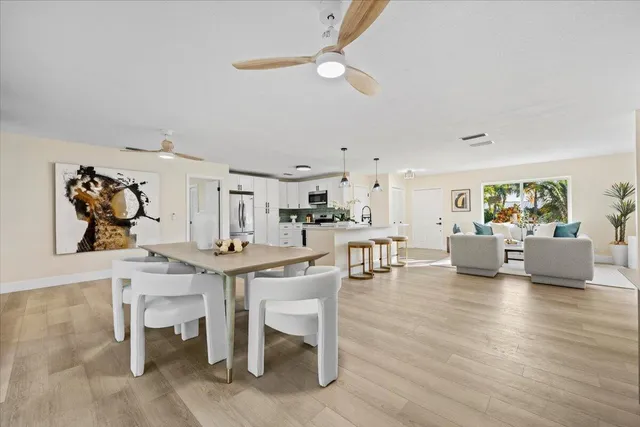 $695,000 | 19052 Southeast Hillcrest Drive, Tequesta, FL 33469