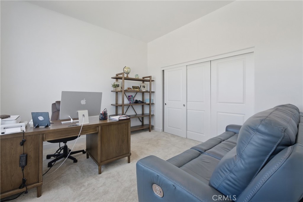 26729 Blue Hls Loop Valencia, CA 91381 - Photo 13 of 51