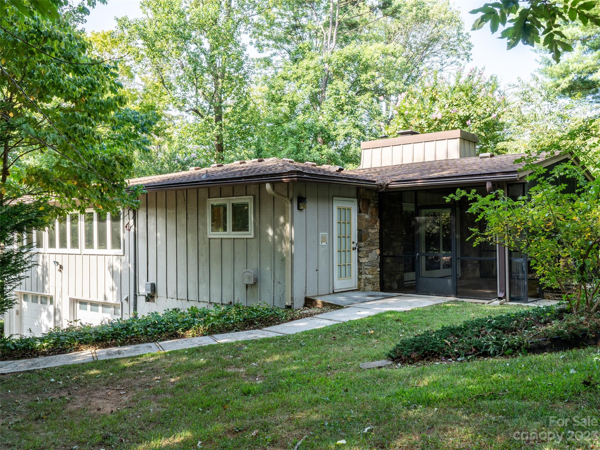 4 Hampstead Road Asheville, NC 28804 - Photo 4 of 38 Gallery Image 4