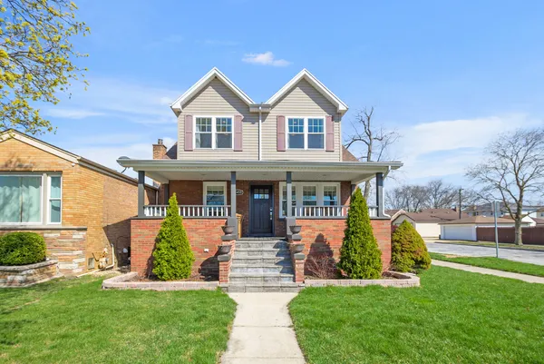 $699,000 | 10459 South Troy Street, Chicago, IL 60655