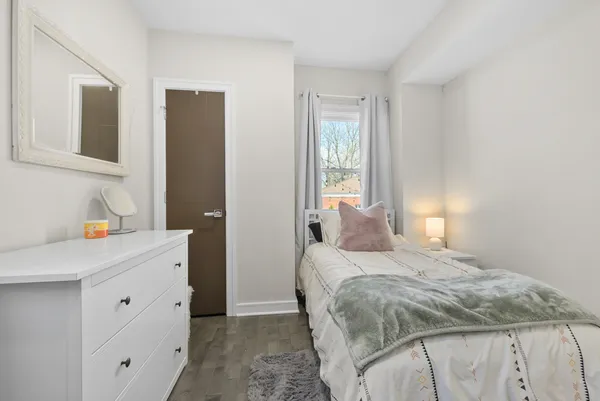 $699,000 | 10459 South Troy Street, Chicago, IL 60655