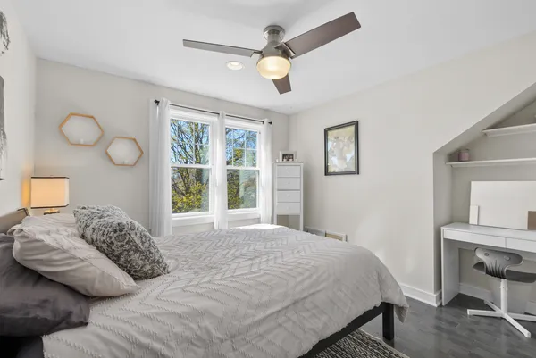 $699,000 | 10459 South Troy Street, Chicago, IL 60655