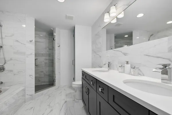 $699,000 | 10459 South Troy Street, Chicago, IL 60655