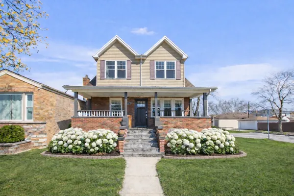 $699,000 | 10459 South Troy Street, Chicago, IL 60655