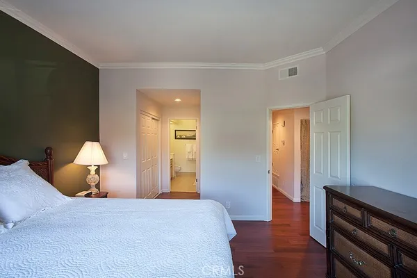 $3,800 | 20262 Billingsgate Lane, Unit 104, Huntington Beach, CA 92646