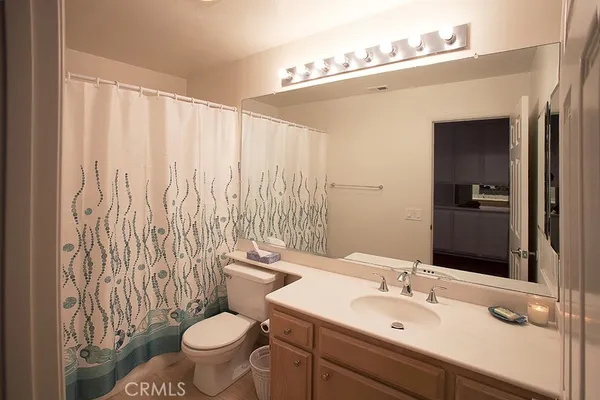 $3,800 | 20262 Billingsgate Lane, Unit 104, Huntington Beach, CA 92646
