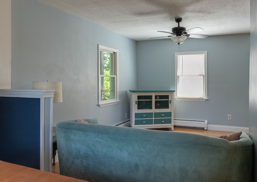 33 R Maine Avenue Easthampton, MA 01027 - Photo 11 of 19