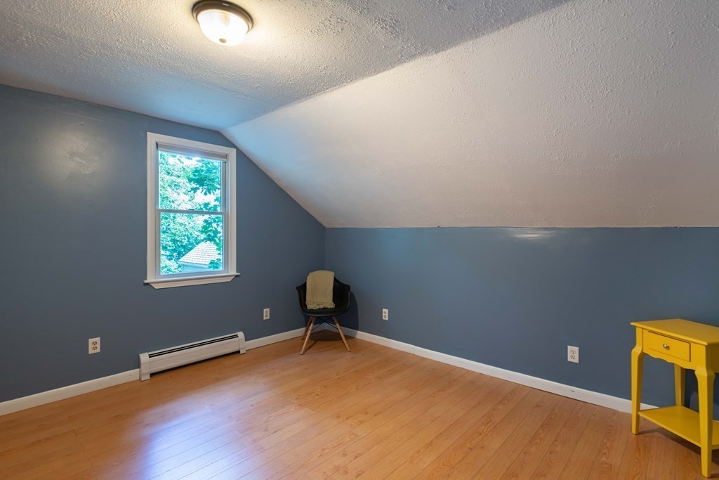 33 R Maine Avenue Easthampton, MA 01027 - Photo 14 of 19