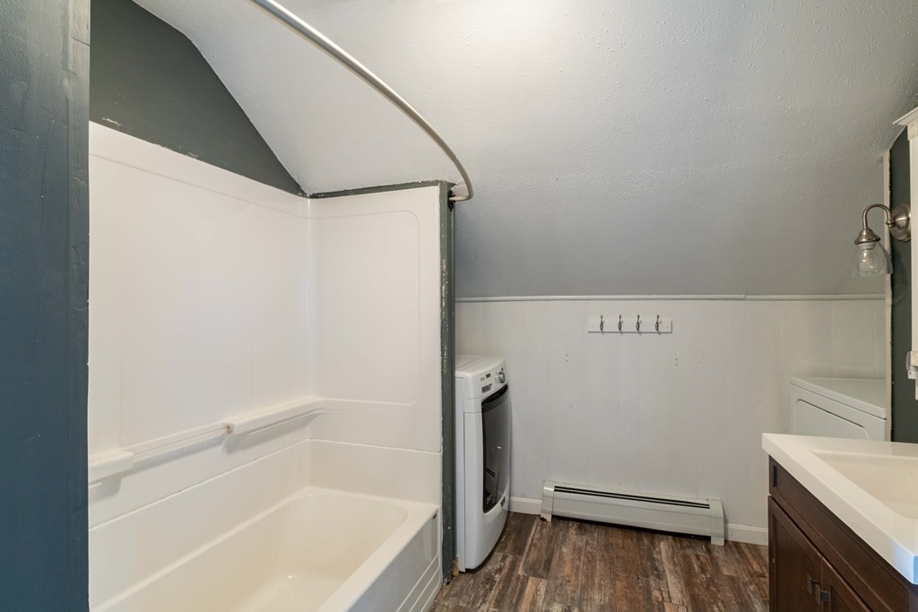 33 R Maine Avenue Easthampton, MA 01027 - Photo 16 of 19