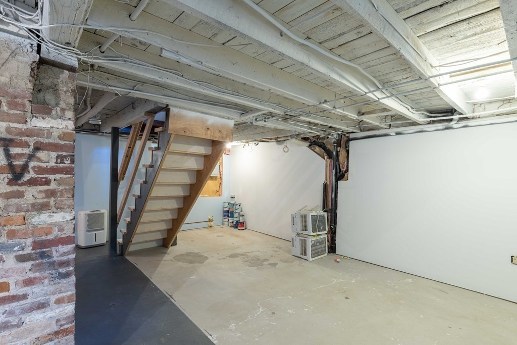 33 R Maine Avenue Easthampton, MA 01027 - Photo 19 of 19