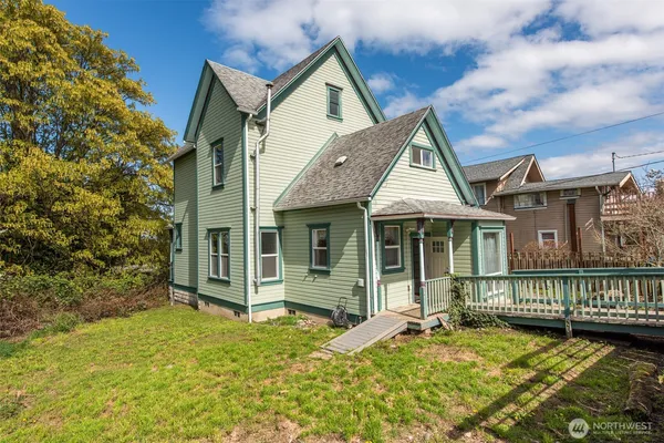 $490,000 | 318 West 8th Street, Port Angeles, WA 98362