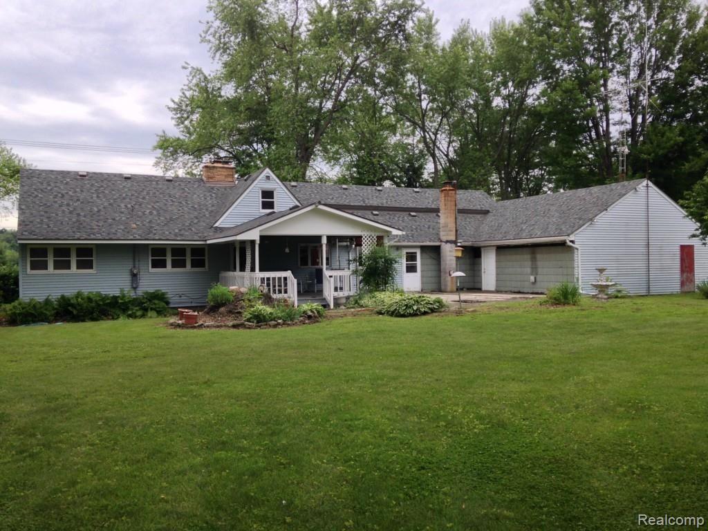 30490 Pennsylvania Road Romulus, MI 48174 - Photo 6 of 45 IMG_2086.jpg