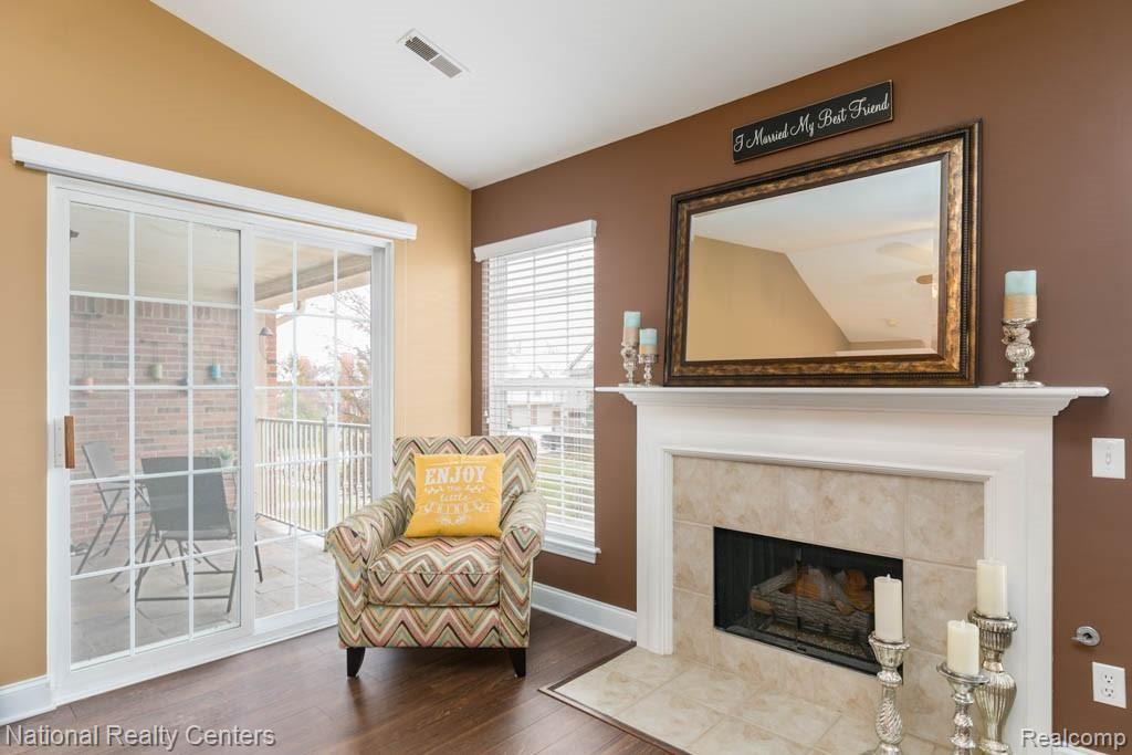 3599 Oakmonte Boulevard, Unit 41 Rochester, MI 48306 - Photo 5 of 22