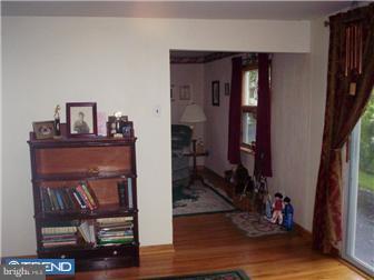 106 West Roland Avenue Maple Shade, NJ 08052 - Photo 6 of 12 Dining Room