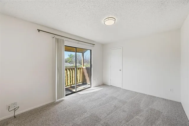 $1,050 | 504 Kings Way Drive, Unit D, Mansfield, TX 76063