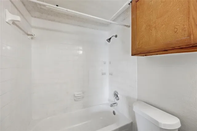 $1,050 | 504 Kings Way Drive, Unit D, Mansfield, TX 76063