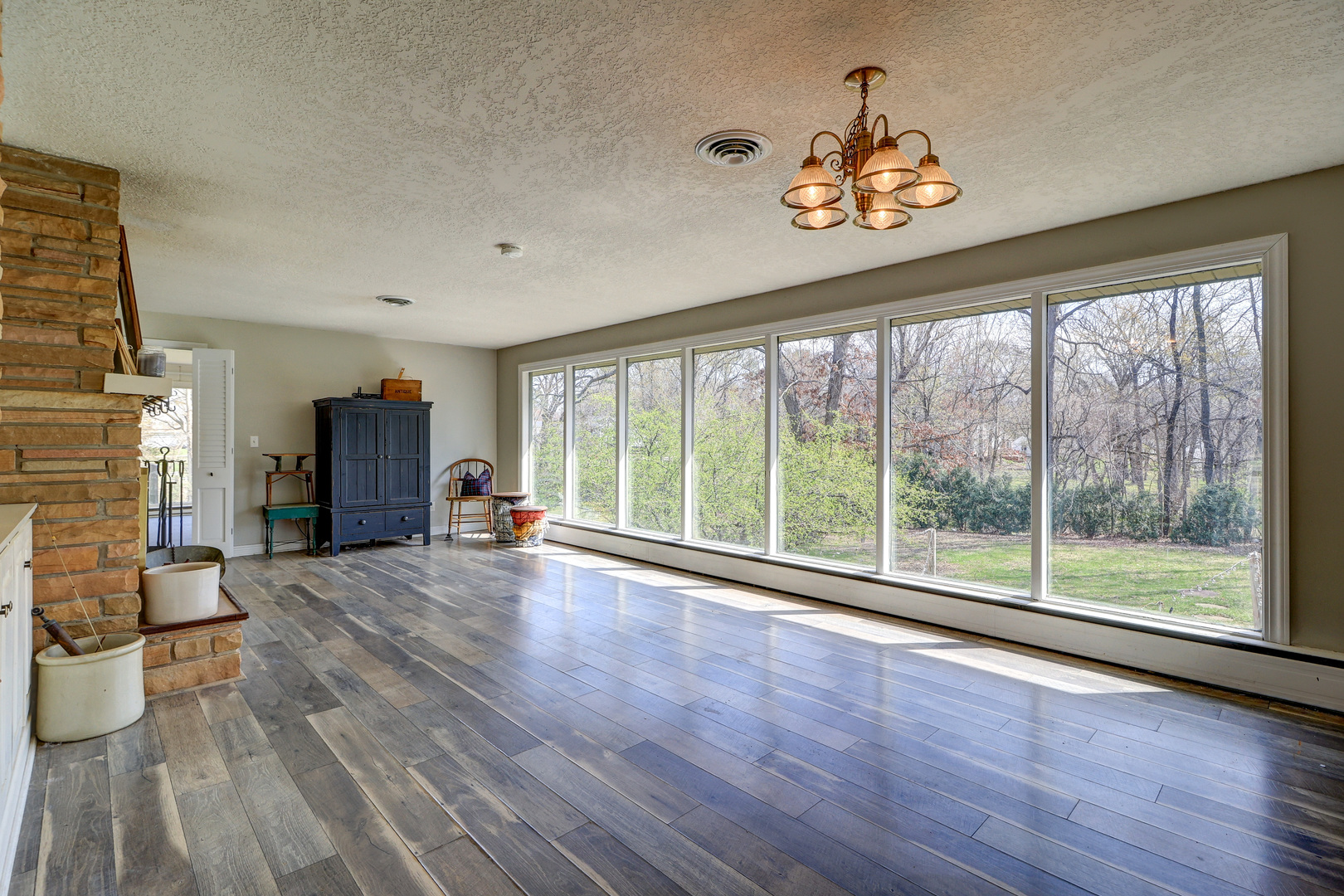 1404 Sinnissippi Road Sterling, IL 61081 - Photo 11 of 36 Gallery Image 11