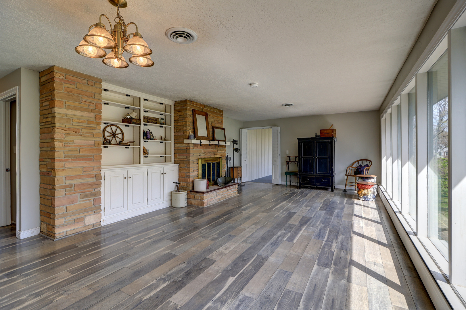 1404 Sinnissippi Road Sterling, IL 61081 - Photo 12 of 36 Gallery Image 12