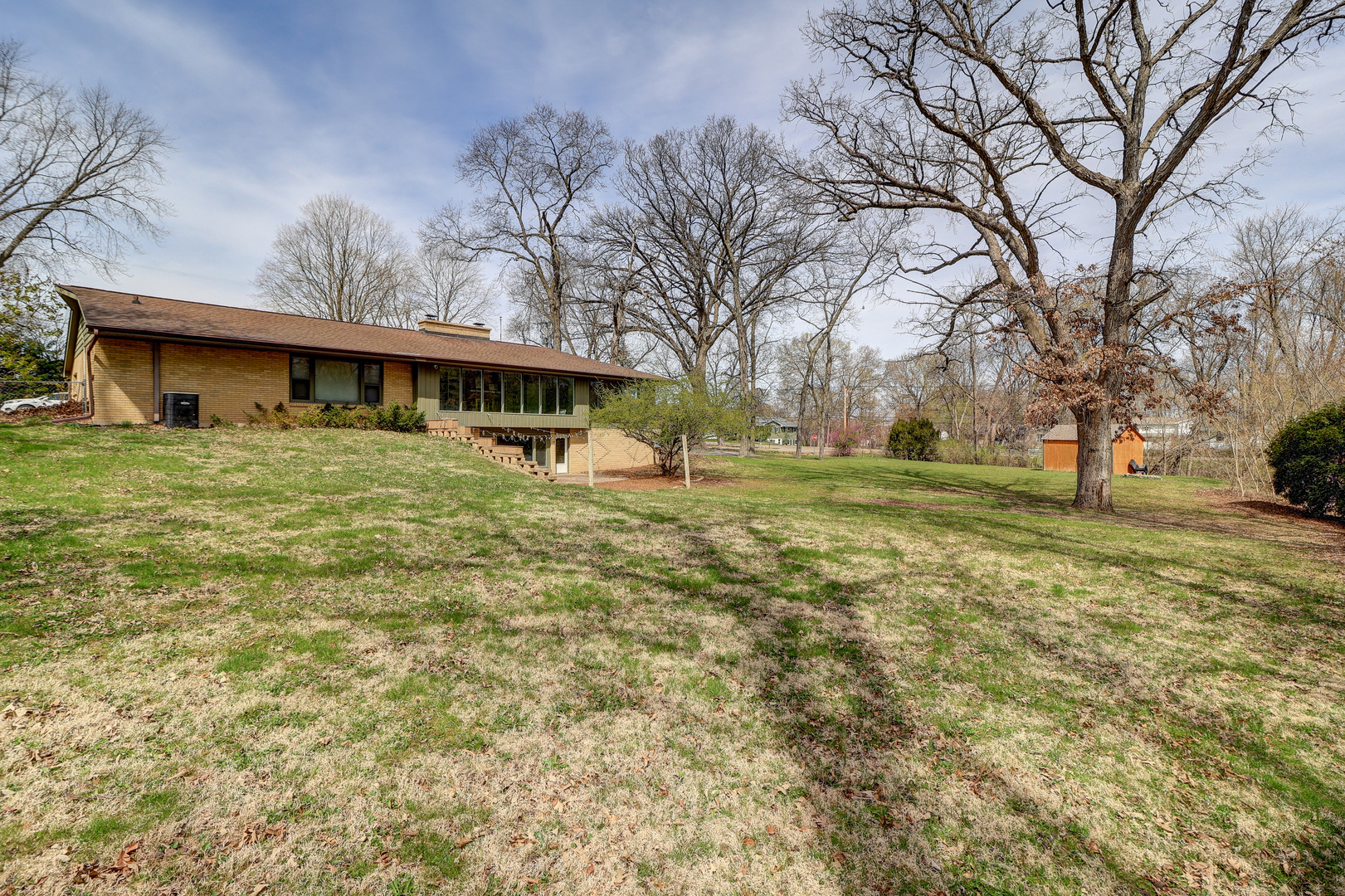 1404 Sinnissippi Road Sterling, IL 61081 - Photo 34 of 36 Gallery Image 34
