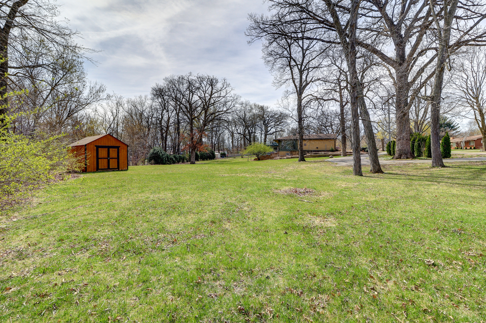 1404 Sinnissippi Road Sterling, IL 61081 - Photo 6 of 36 Gallery Image 6