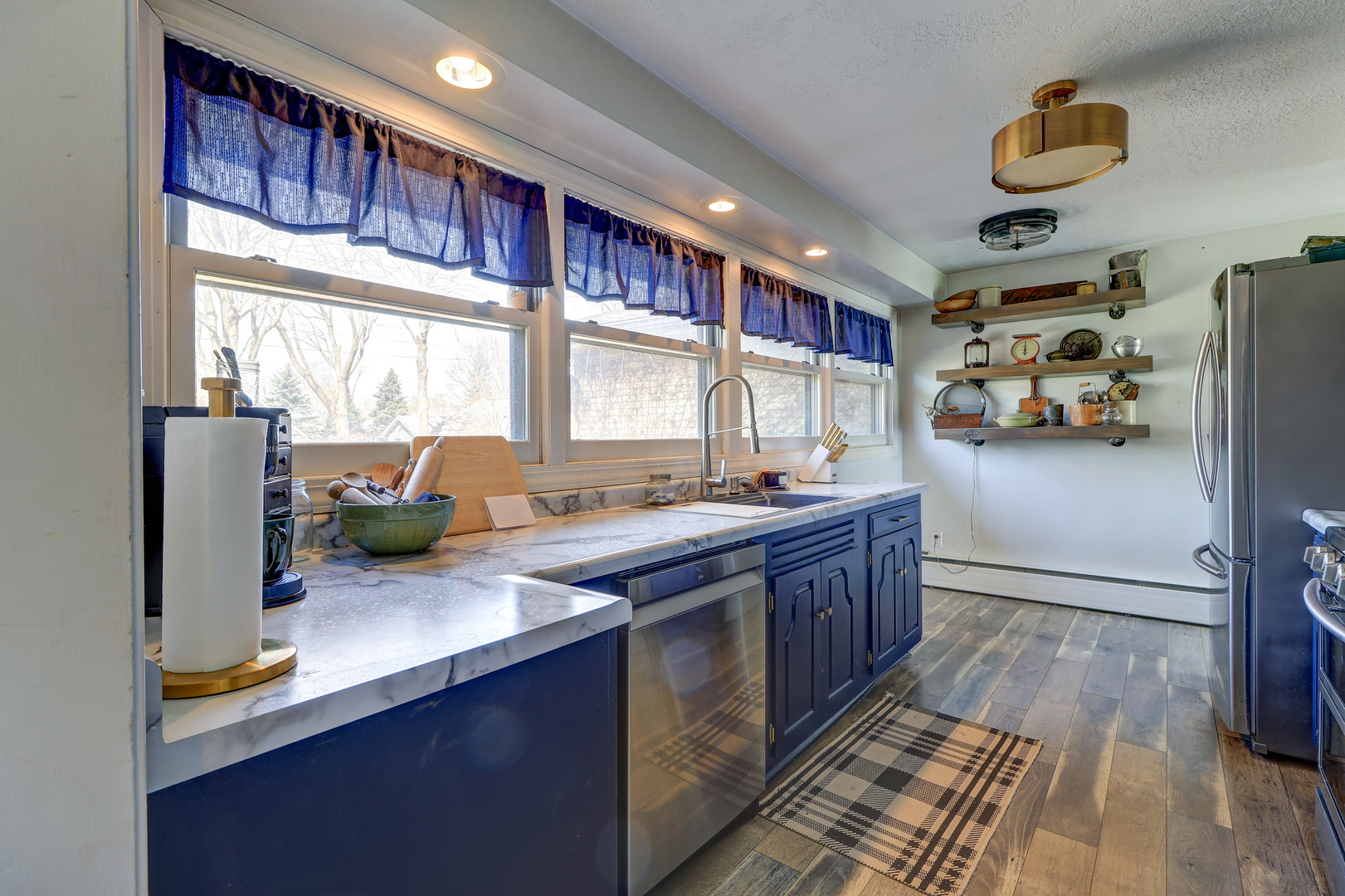 1404 Sinnissippi Road Sterling, IL 61081 - Photo 9 of 36 Gallery Image 9