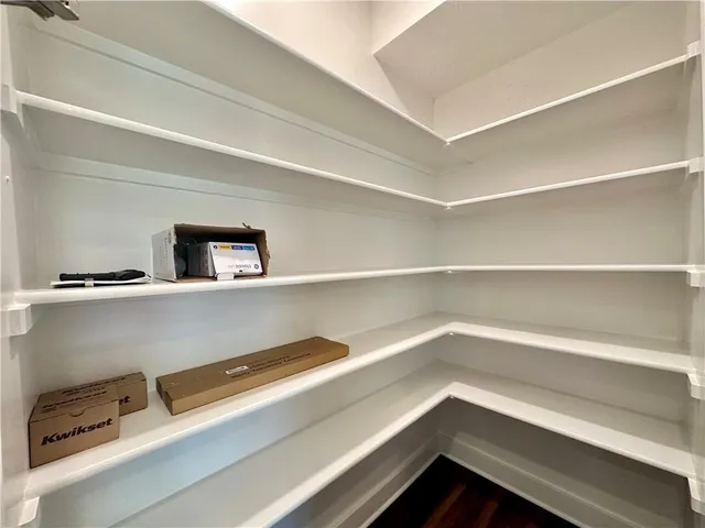 $425,000 | 11805 East Ridgeview Court, Peculiar, MO 64078