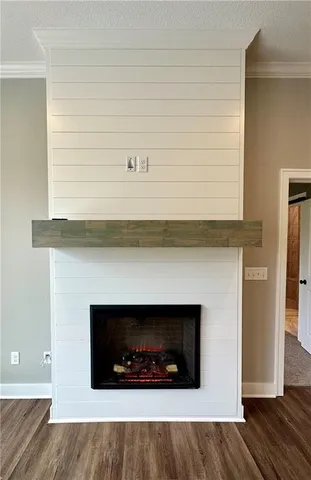 $425,000 | 11805 East Ridgeview Court, Peculiar, MO 64078