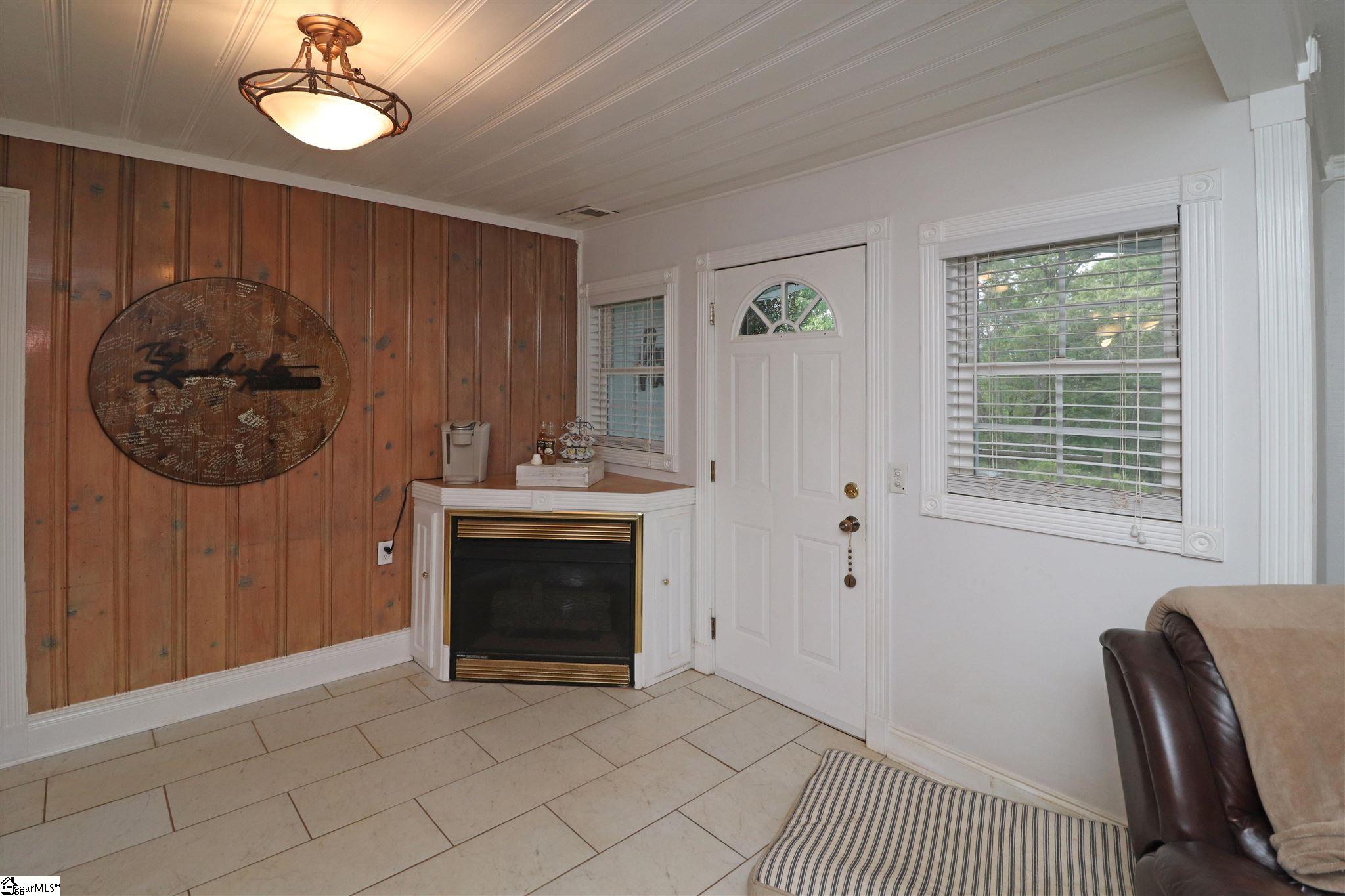 639 Lenhardt Road Easley, SC 29640 - Photo 2 of 22 Gallery Image 2