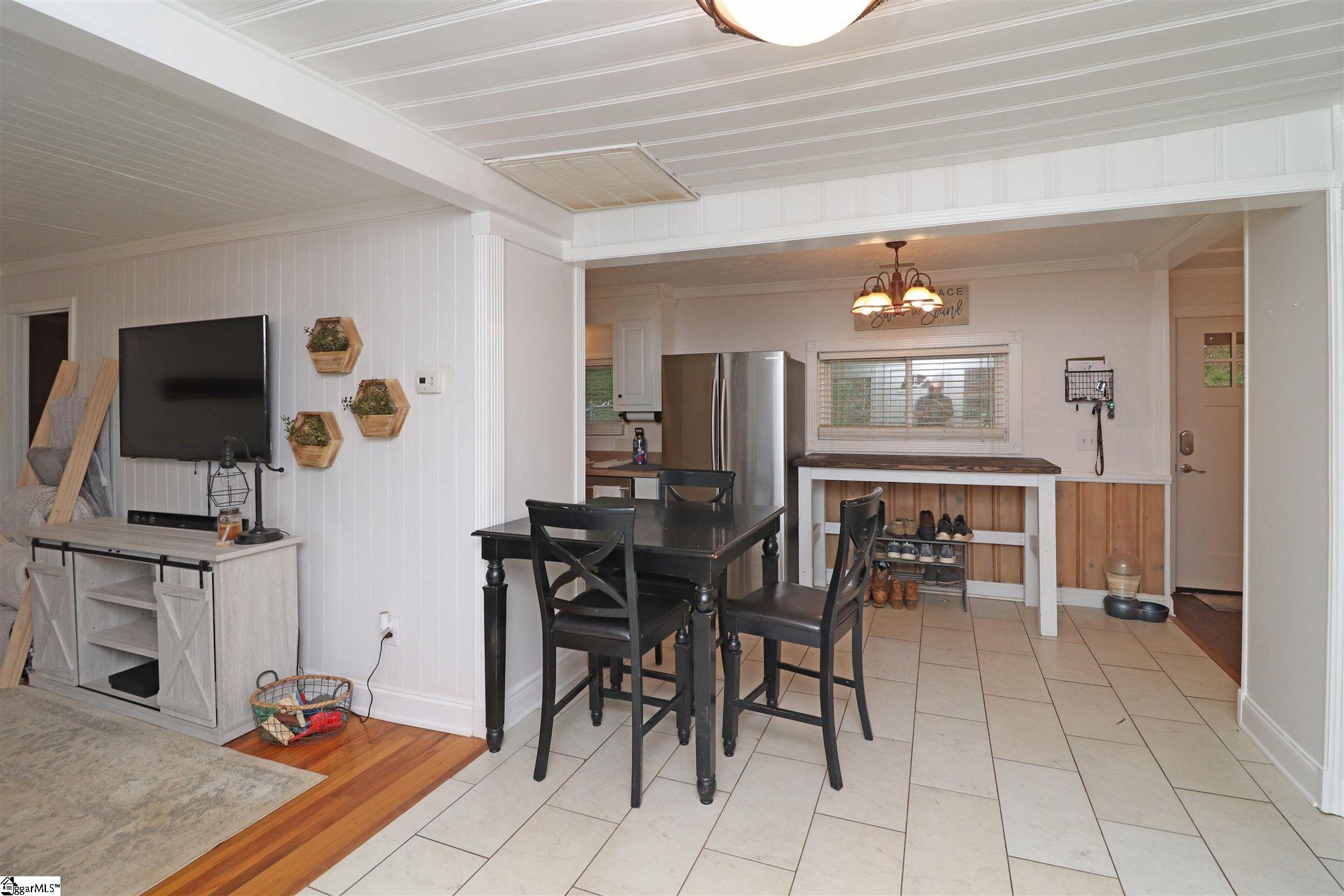 639 Lenhardt Road Easley, SC 29640 - Photo 3 of 22 Gallery Image 3