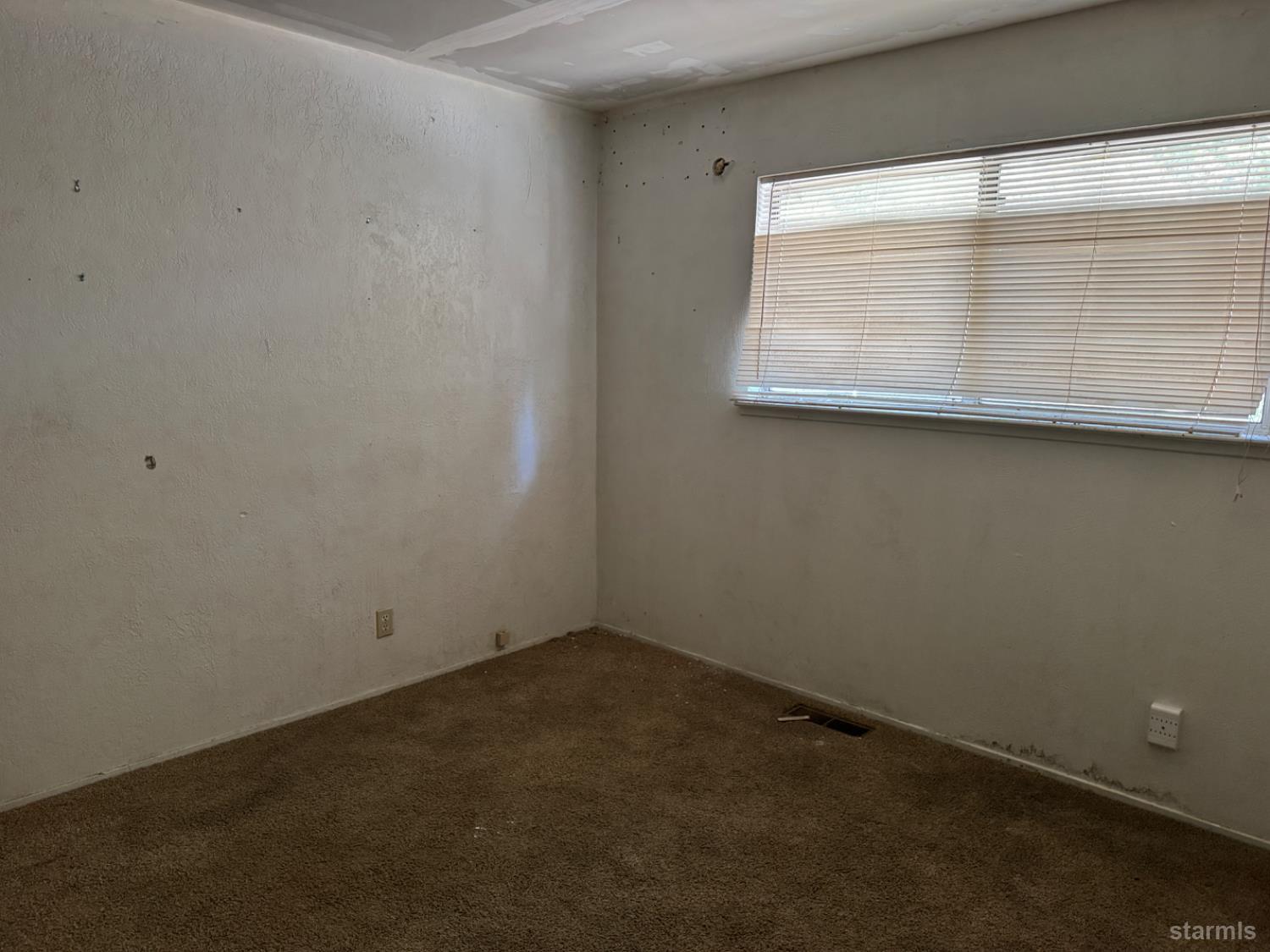 6001 Calico Court Pollock Pines, CA 95726 - Photo 6 of 14