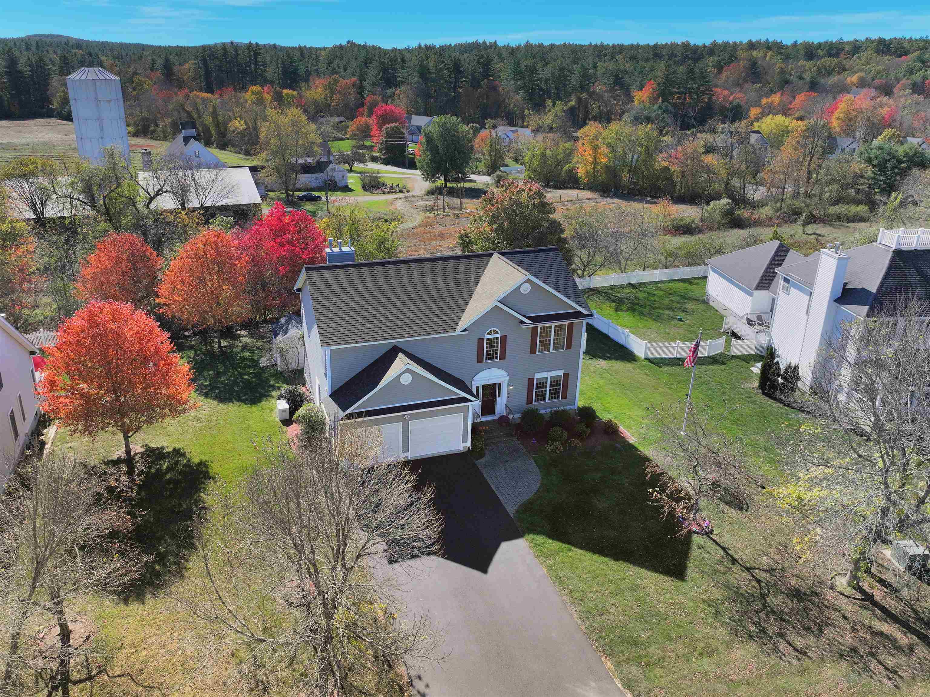16 Summit Road Bedford, NH 03110 - Photo 2 of 43