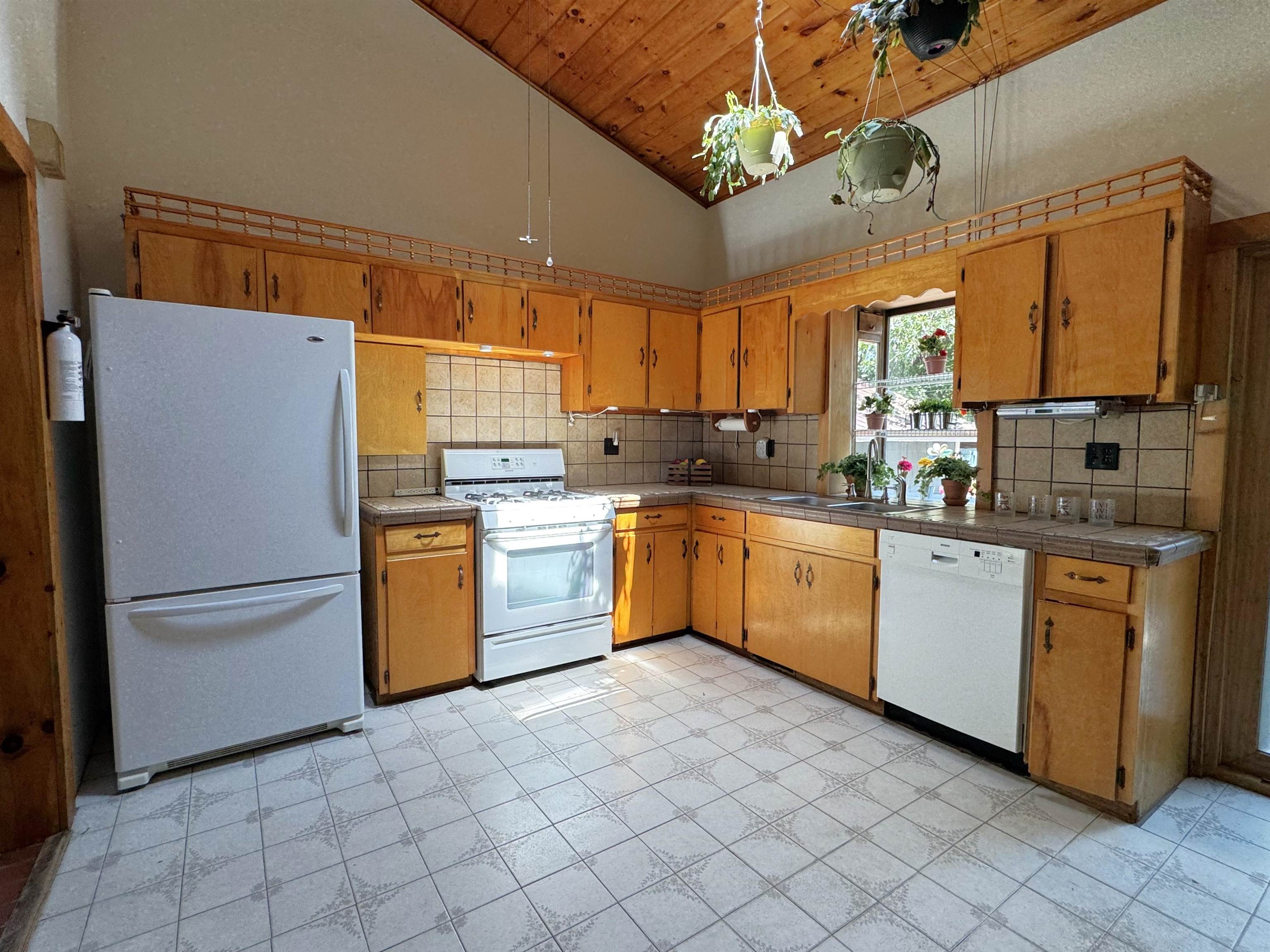29 Coopers Grove Road Kingston, NH 03848 - Photo 23 of 41