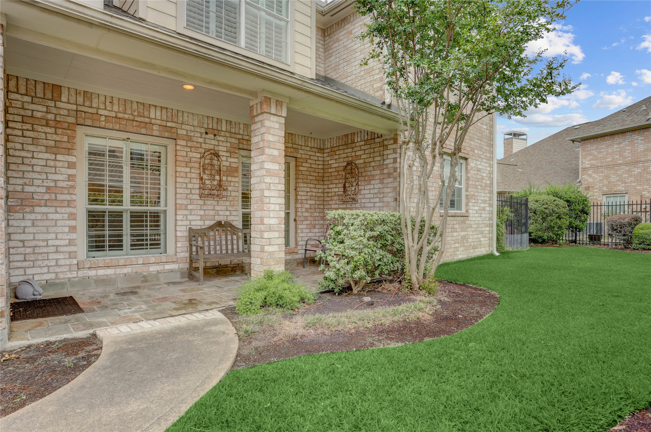 1135 Enclave Square West Houston, TX 77077 - Photo 4 of 35