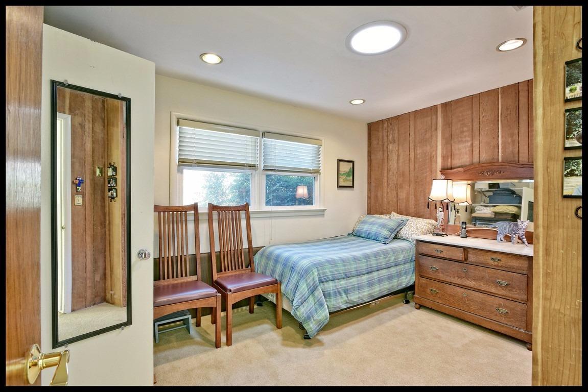 2012 Hillcrest Road Medford, OR 97504 - Photo 16 of 33 Additional Photo