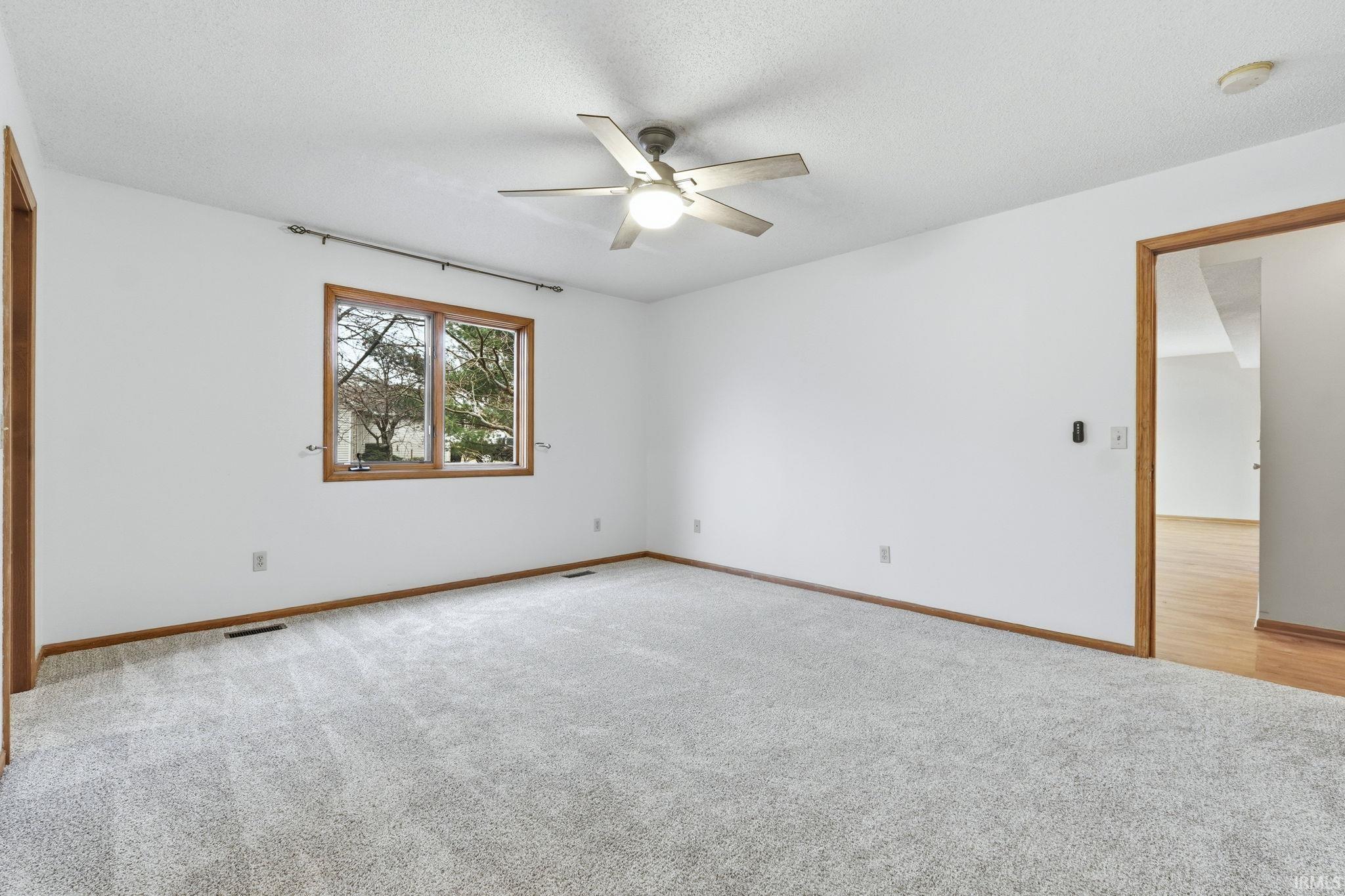 9406 Mill Ridge Run Fort Wayne, IN 46835 - Photo 15 of 34