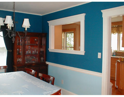 38 Bruce Road Waltham, MA 02453 - Photo 6 of 14 Gallery Image 6