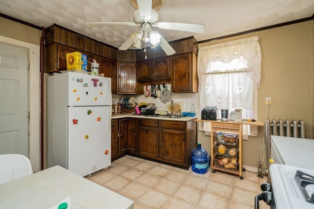 22 Rogers Avenue Springfield, MA 01151 - Photo 13 of 24 Gallery Image 13