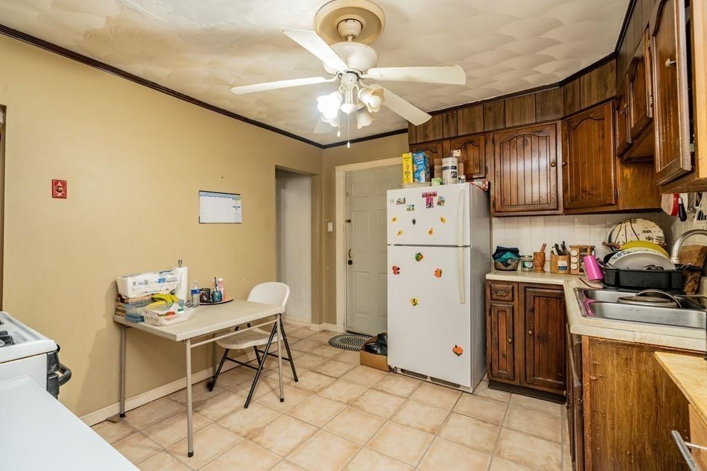 22 Rogers Avenue Springfield, MA 01151 - Photo 14 of 24 Gallery Image 14