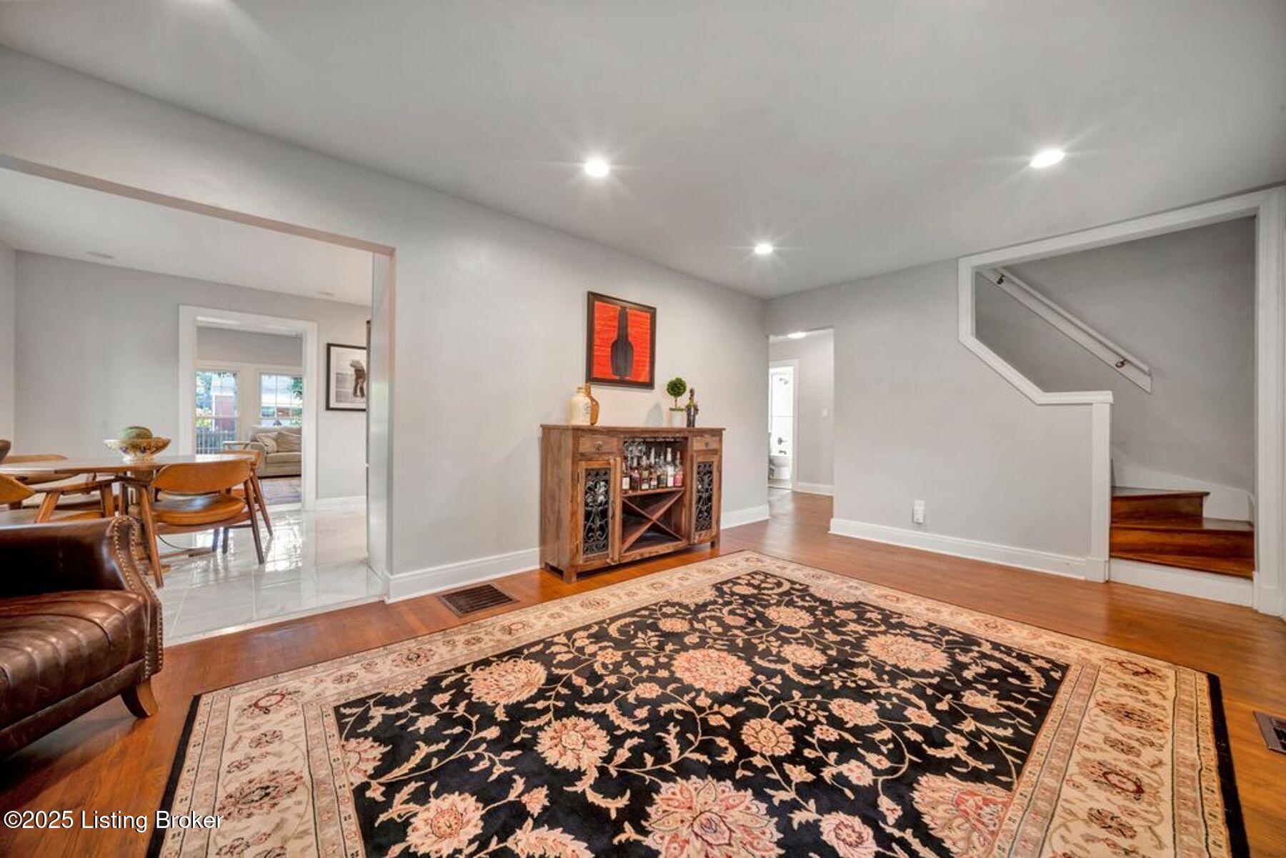 303 Oread Road Louisville, KY 40207 - Photo 10 of 73 photo_online_009