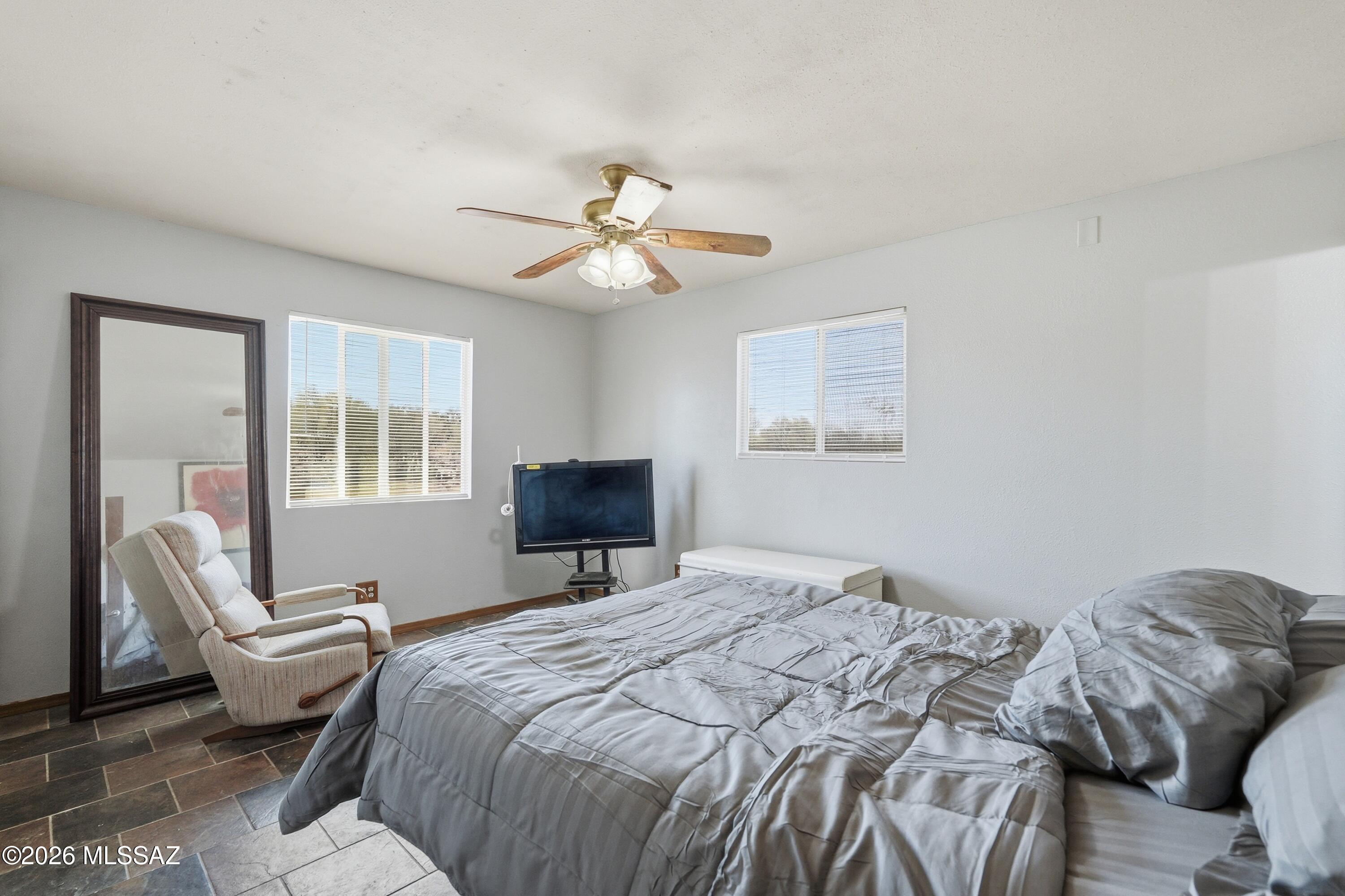 12010 West Hilltop Road Tucson, AZ 85736 - Photo 24 of 49