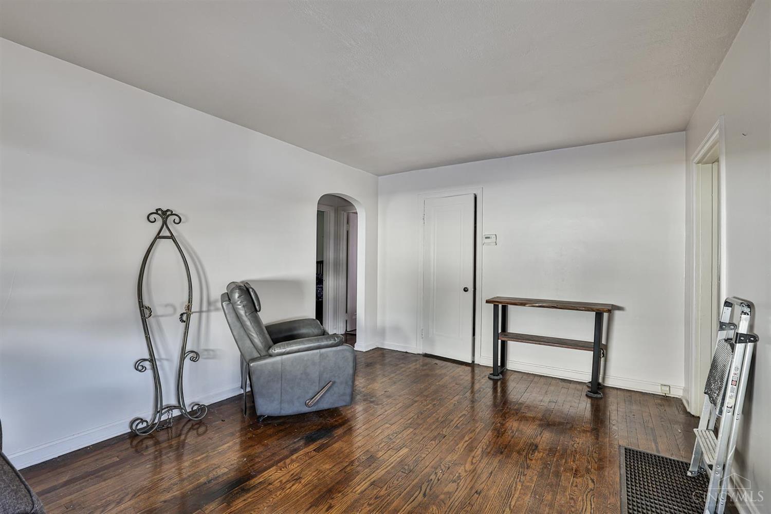 8370 Roland Avenue Cincinnati, OH 45216 - Photo 6 of 24 Gallery Image 6