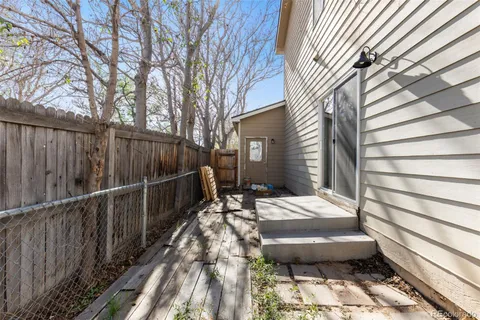 a view of outdoor space yard and patio