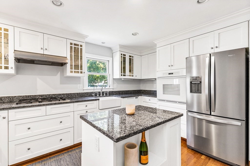 3 Marshall Road Hingham, MA 02043 - Photo 12 of 40 Gallery Image 12