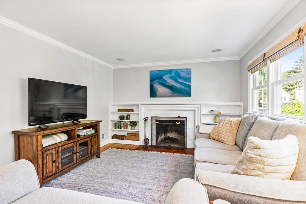 3 Marshall Road Hingham, MA 02043 - Photo 16 of 40 Gallery Image 16